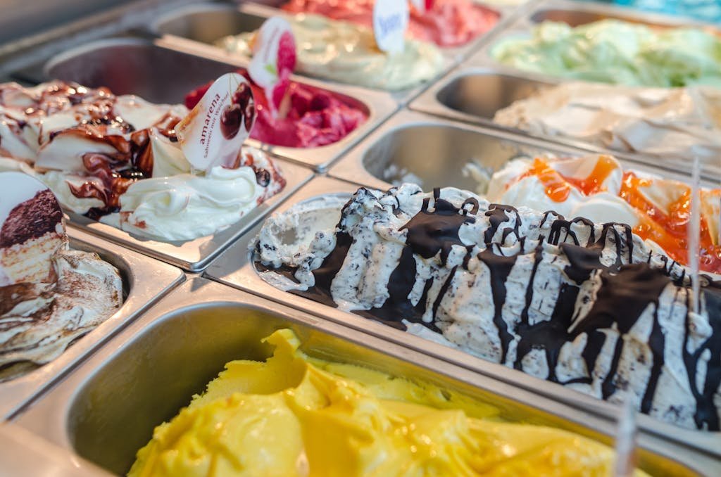 Assorted-flavor Ice Creams